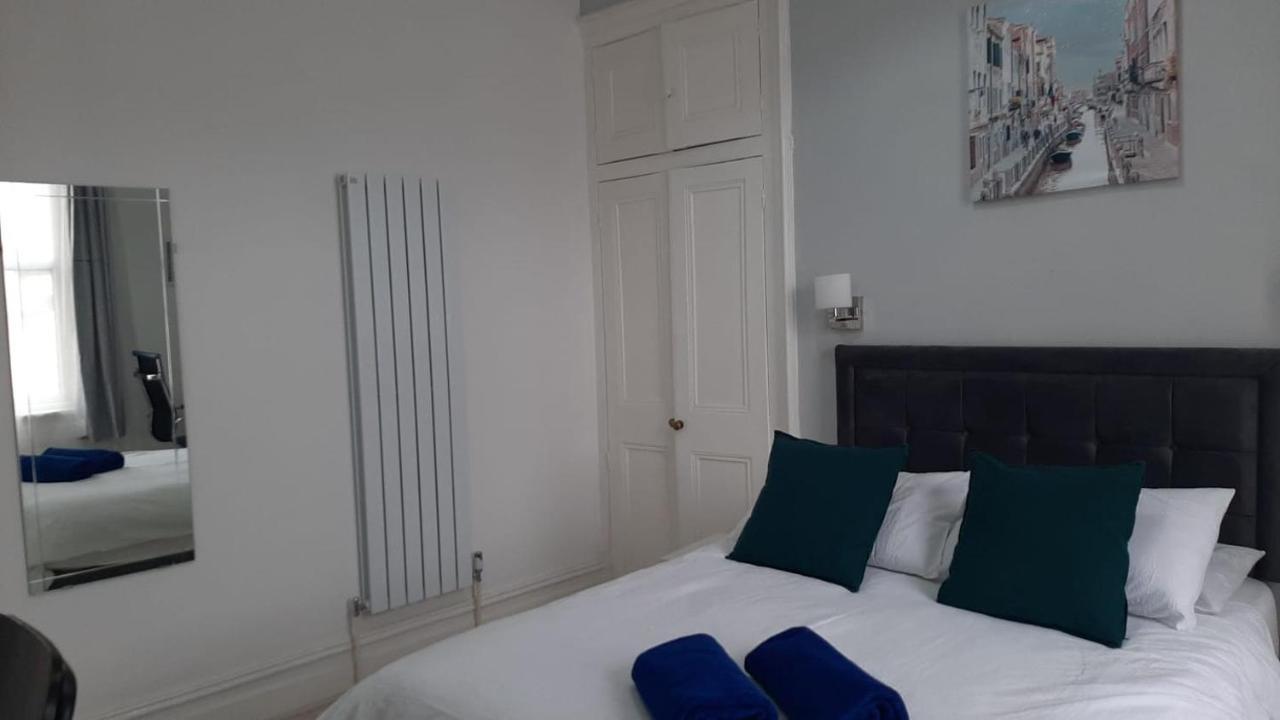 Regency Guesthouse Манчестър Екстериор снимка